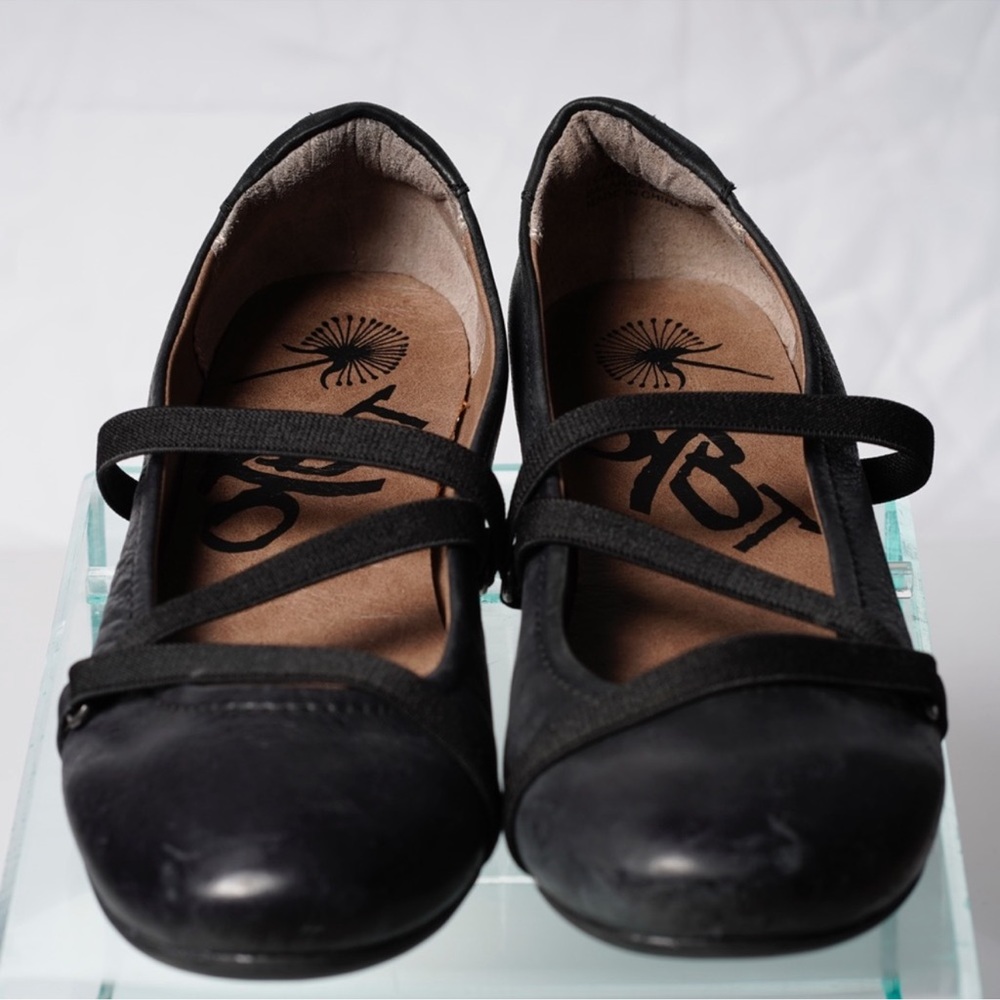 Off the Beaten Track Marumore Mary Jane Flats-9